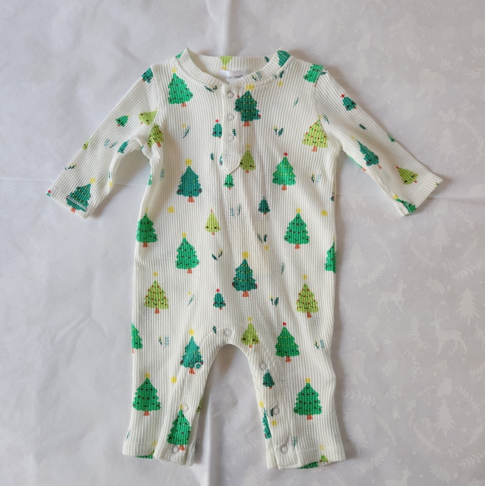 💕NWT Angel Dear thermal One Piece pajamas Christmas trees 0-3 months